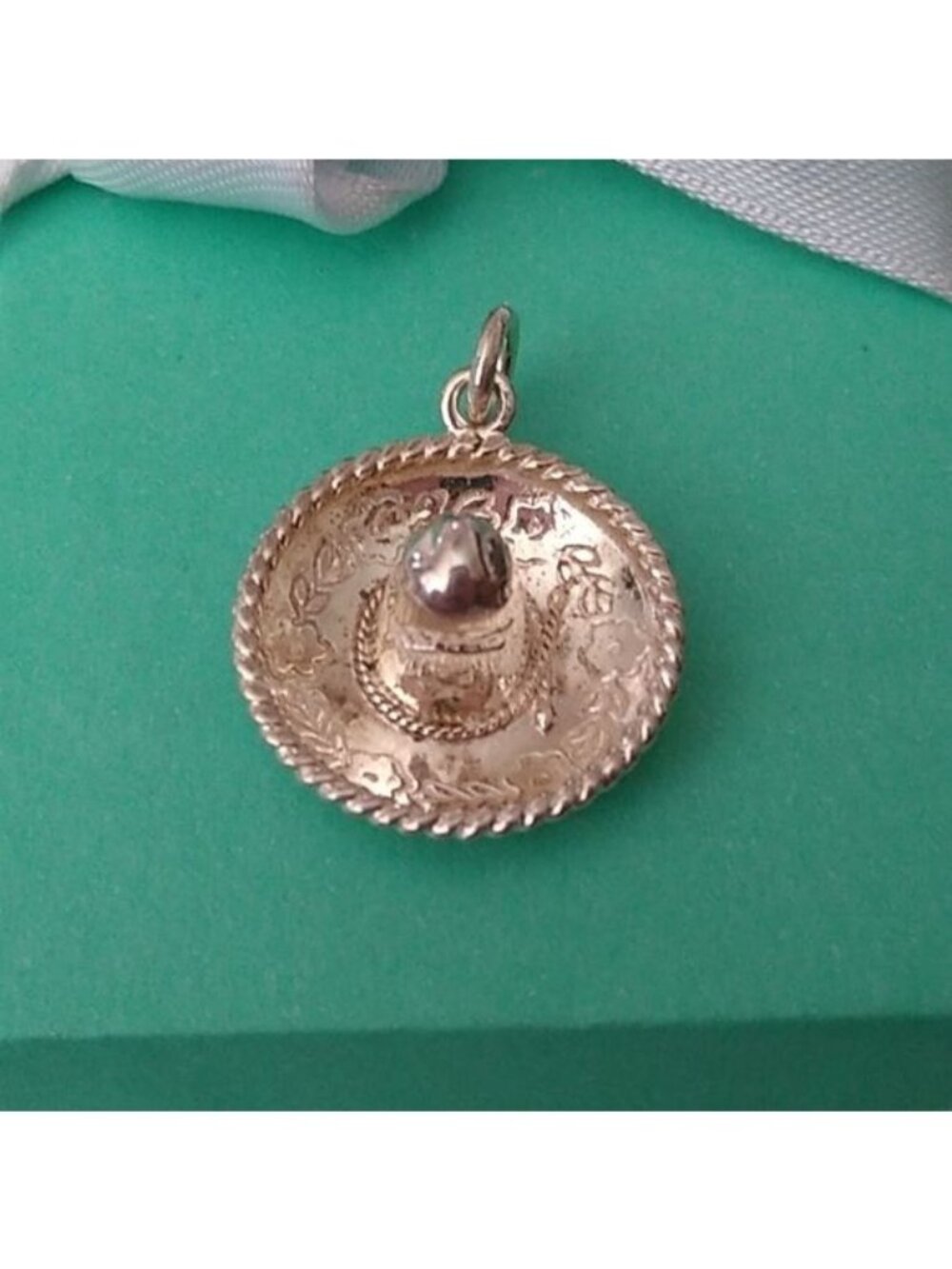 Vintage Sterling Silver 925 Sombrero Pendant with fine floral details